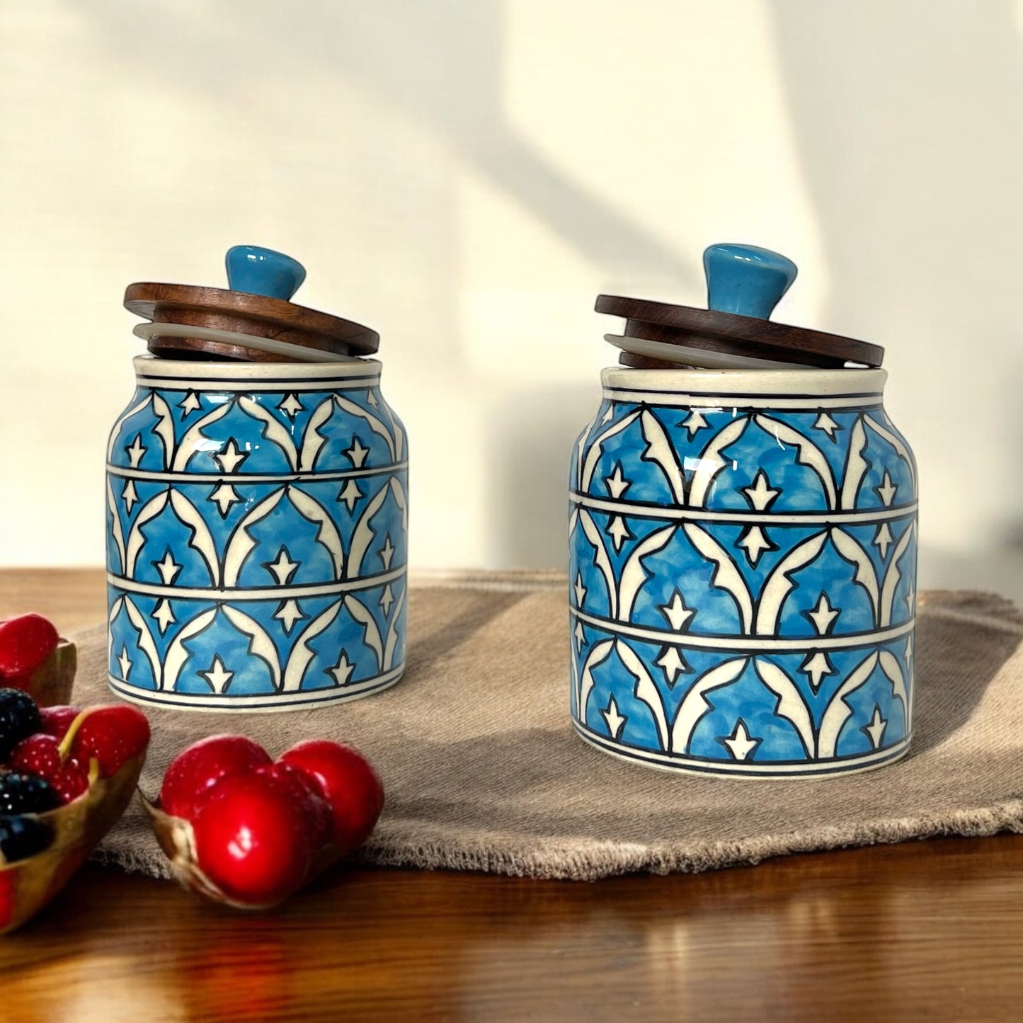 Blue Mughal Garden Jar (Set of 1)