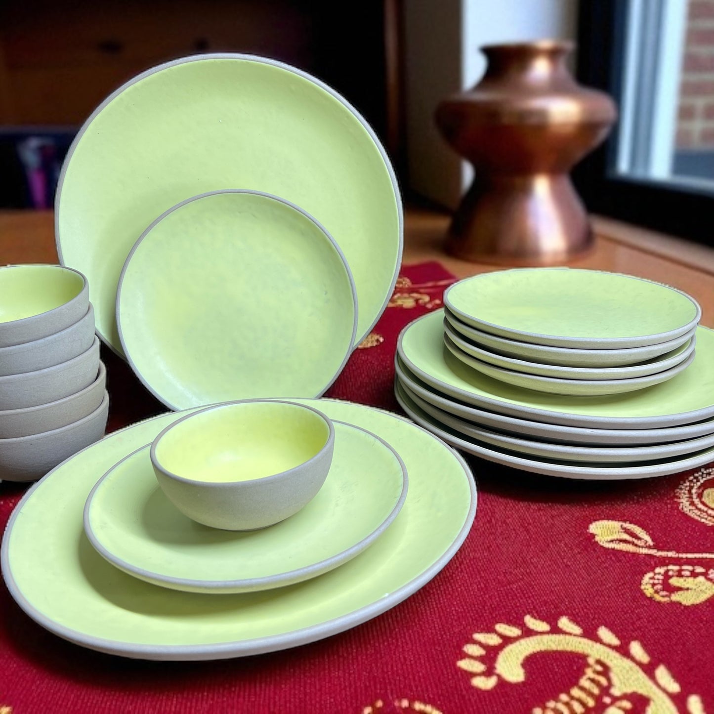 Earthy Lime Yellow Dinner set (18pcs)