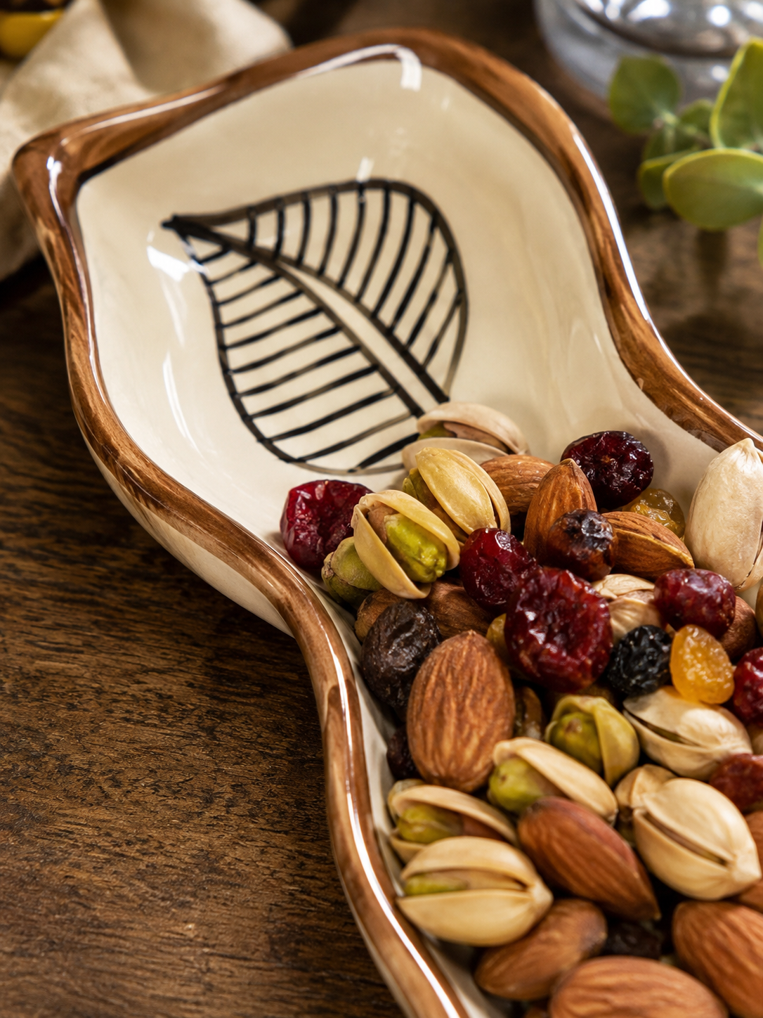 Leaf Brown Artisan Tray