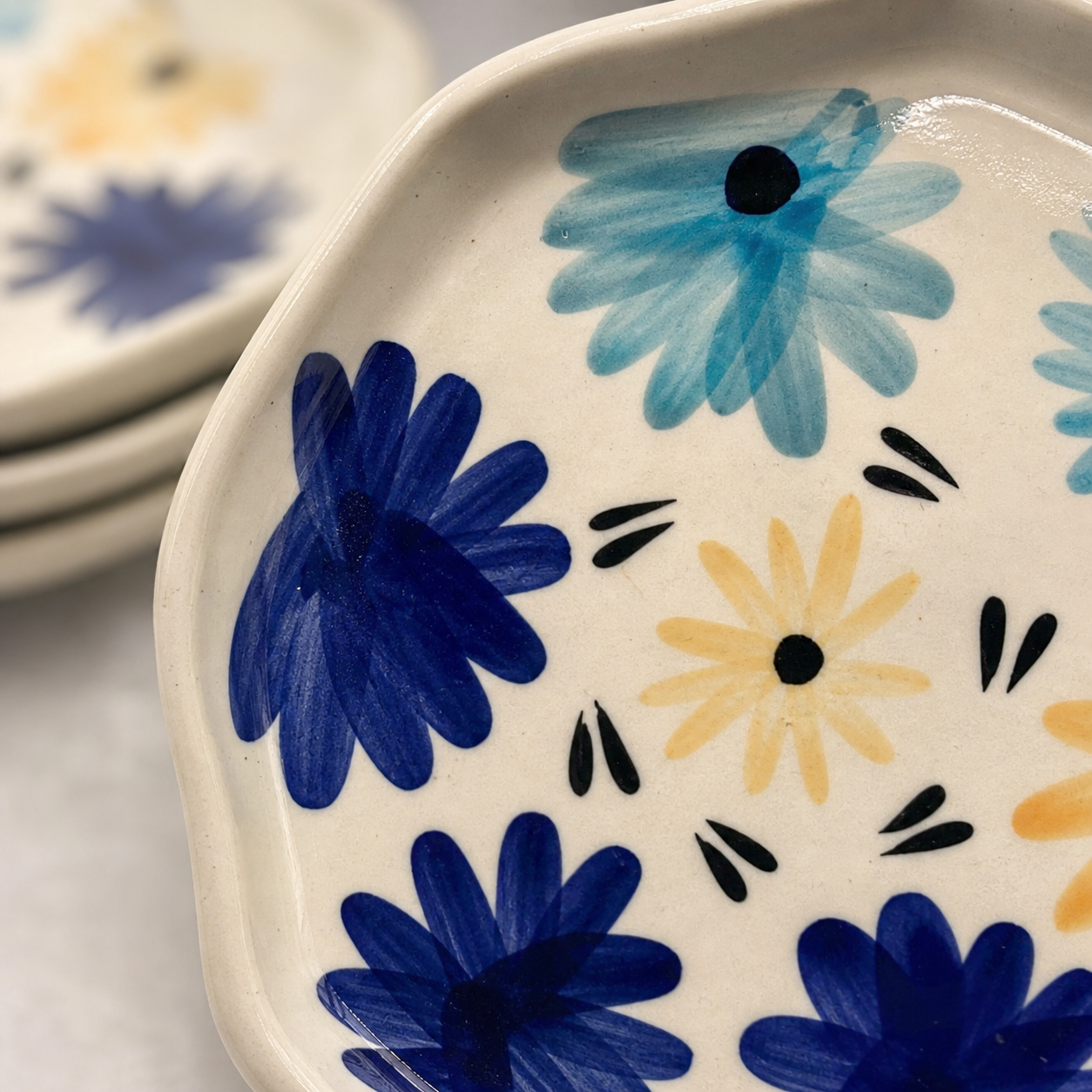 Four Blue & Yellow Flowers Snack/Dessert Plates