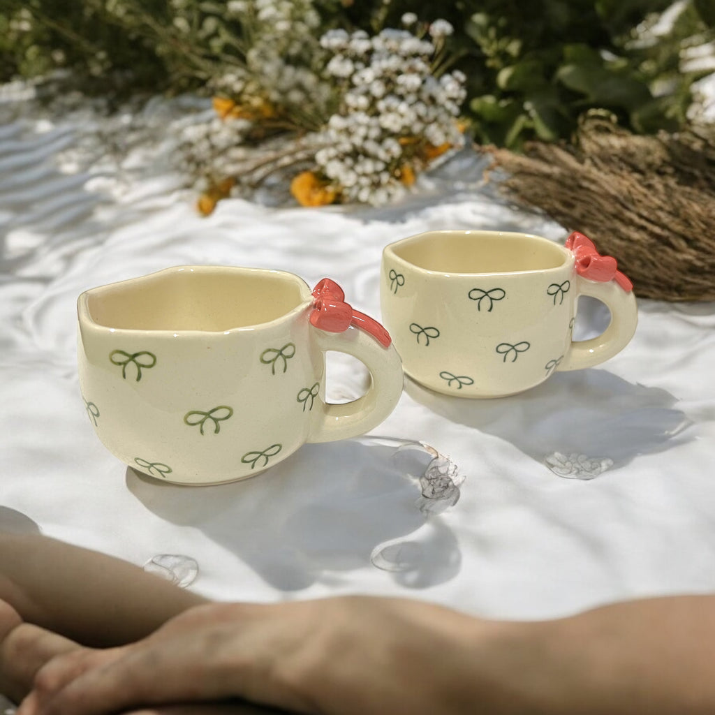 Single Bow Down Mug