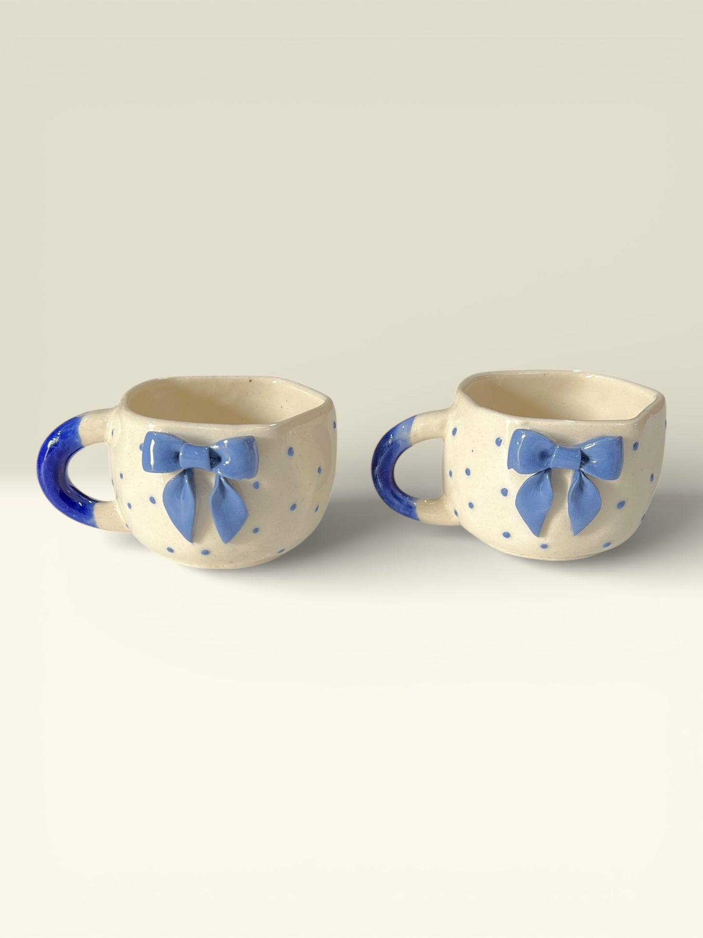 Blue Side Bow Mugs (Pack of 2)